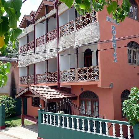 Hotel Dhammika Unawatuna Eksteriør billede
